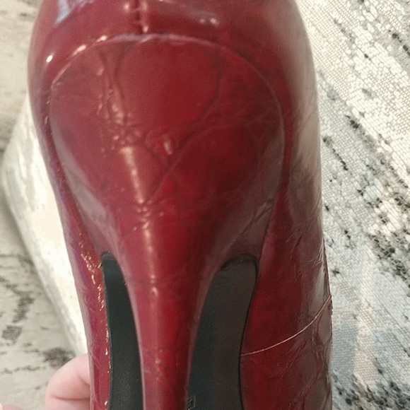 Aldo red patent leather stilettos sz 38 - Picture 6 of 8